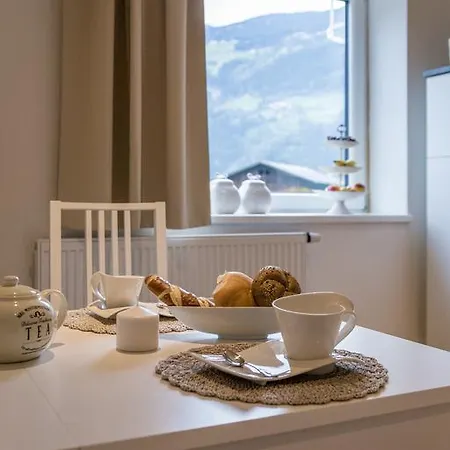 Lilly Rose Lägenhet Zell am Ziller